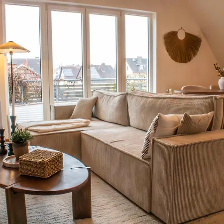Apartment Romantische Dachbalkon Mit Herkulesblick Kassel